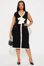Elegant V-Neck Tie-Front Knit Dress