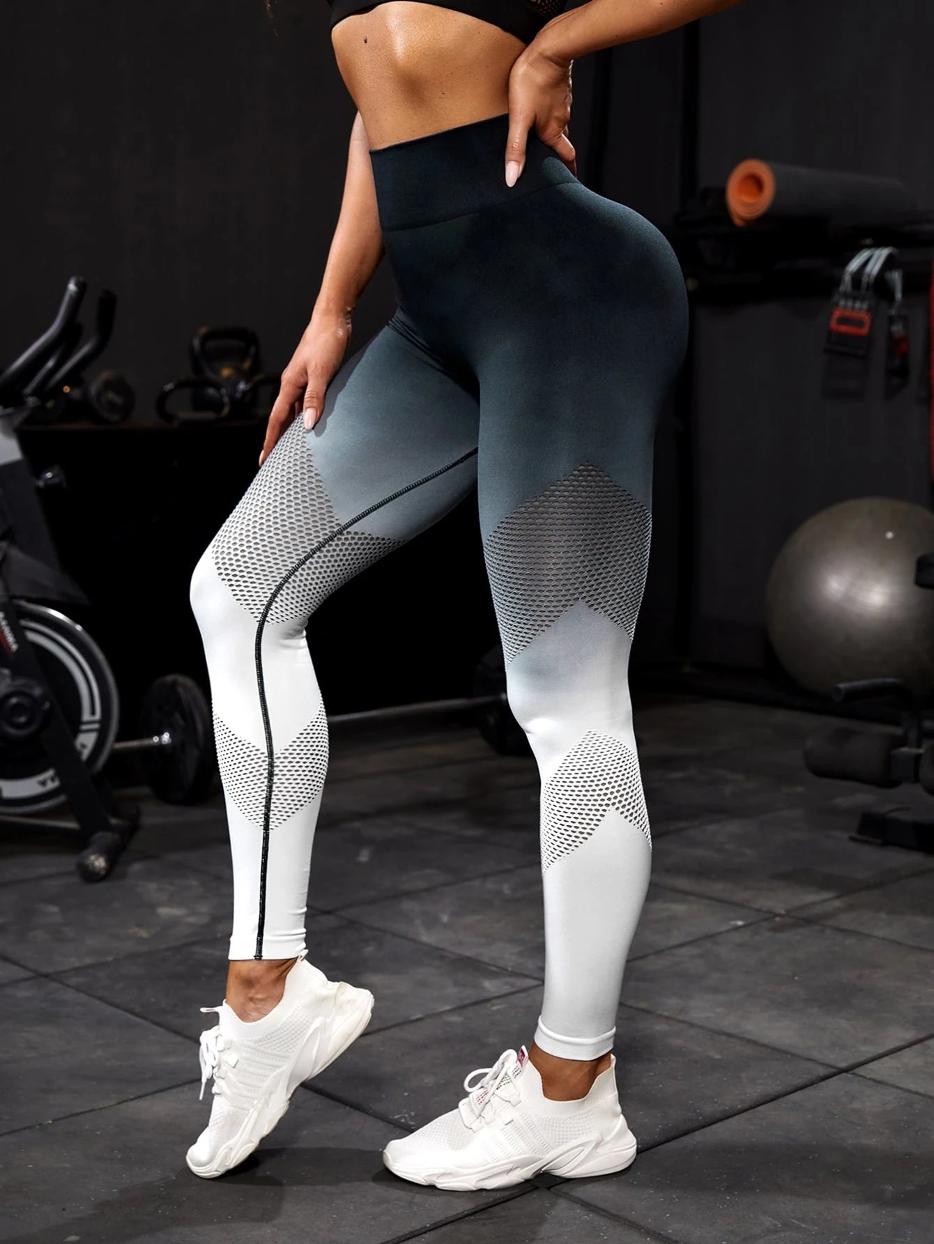 Seamless Ombre Hollow Out Top-stitching Sports Leggings