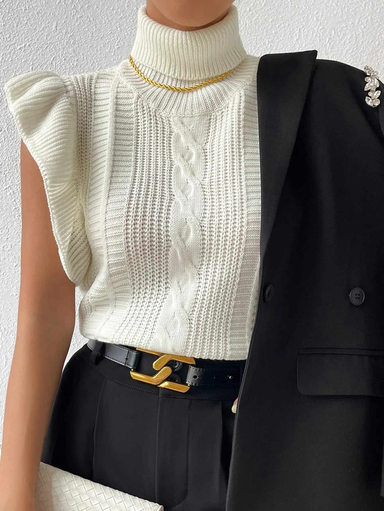Mock Neck Short Cap Sweater Vest