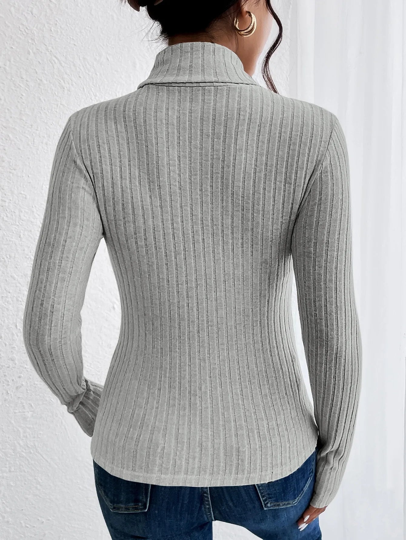 Knit Textured Ribbed Turtleneck
