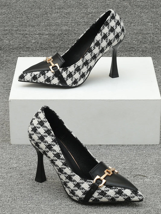 Pyramid Heeled Court Pumps