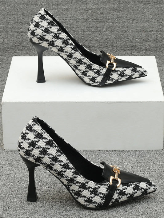 Pyramid Heeled Court Pumps