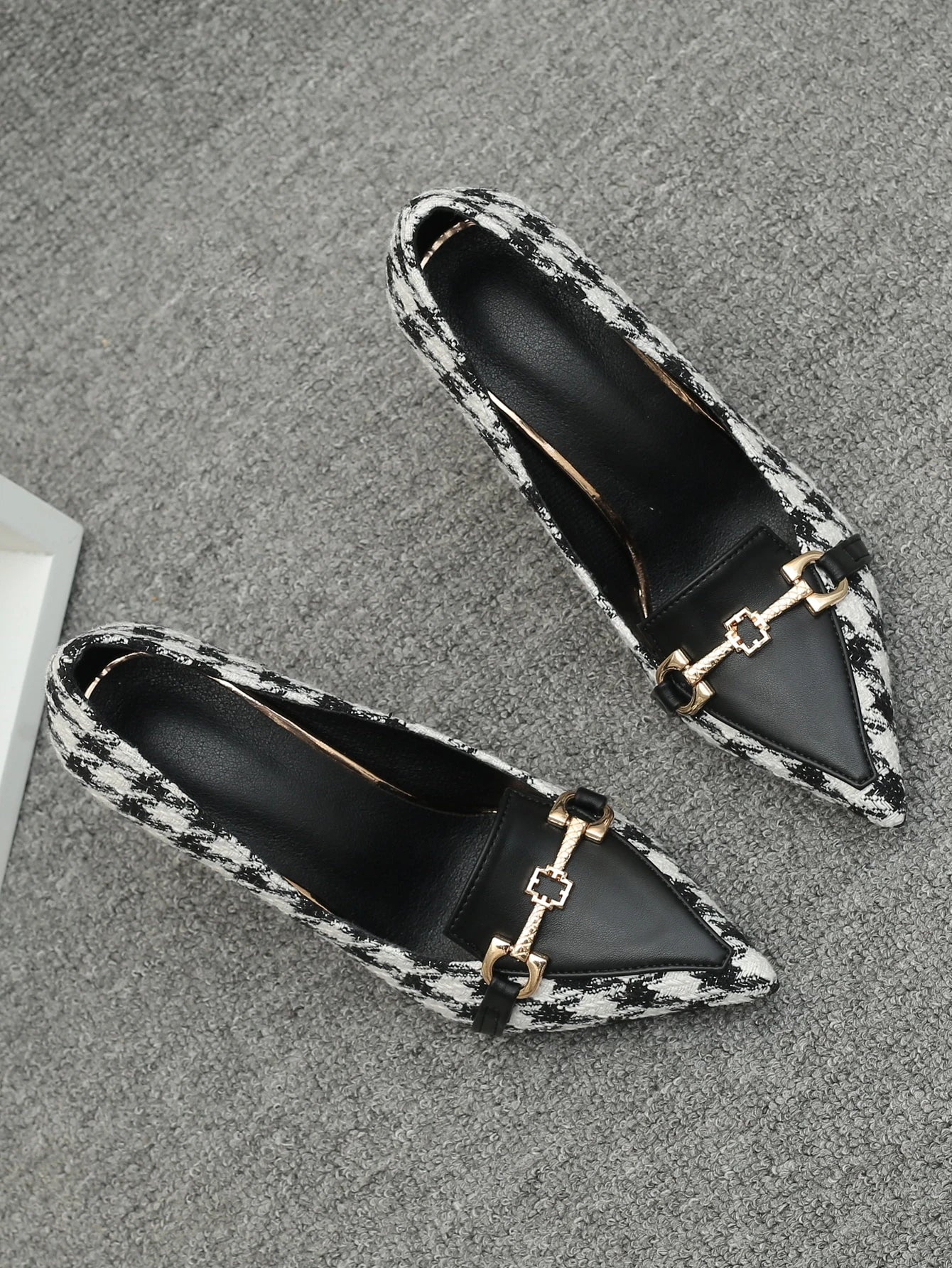 Pyramid Heeled Court Pumps