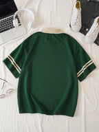 Graphic Contrast Collar Tee