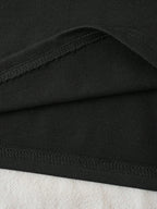 Graphic Contrast Collar Tee