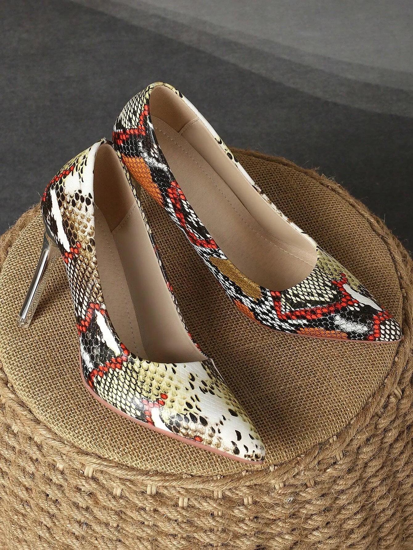 Pointed Toe High Heel Pump