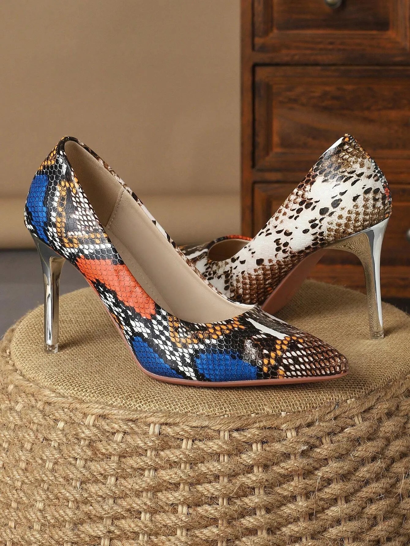 Pointed Toe High Heel Pumps