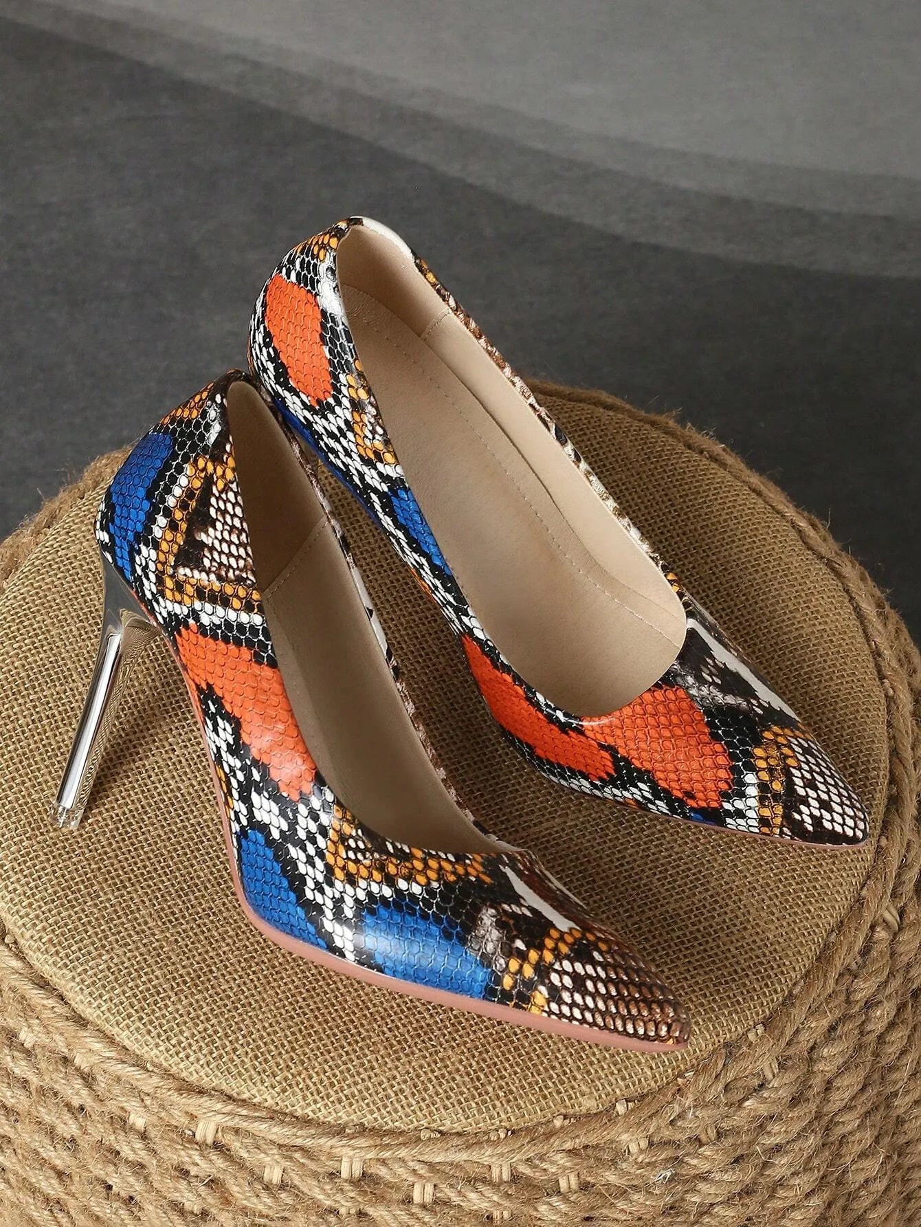 Pointed Toe High Heel Pumps