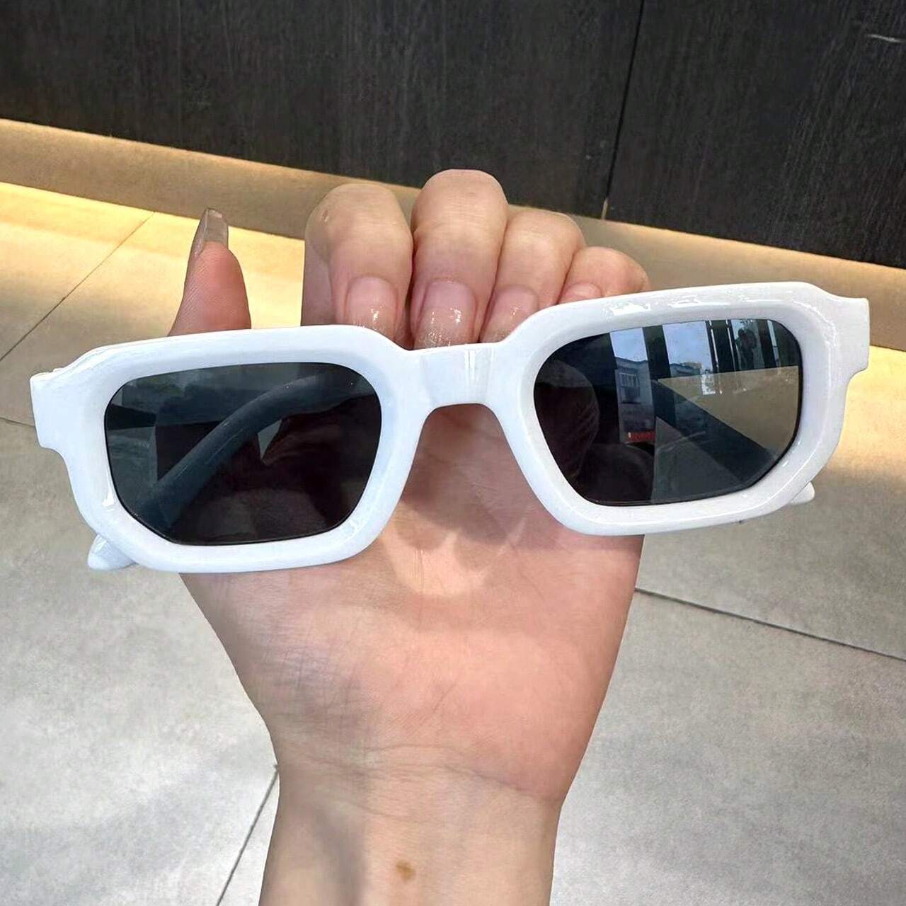 Square Frame Retro Glasses