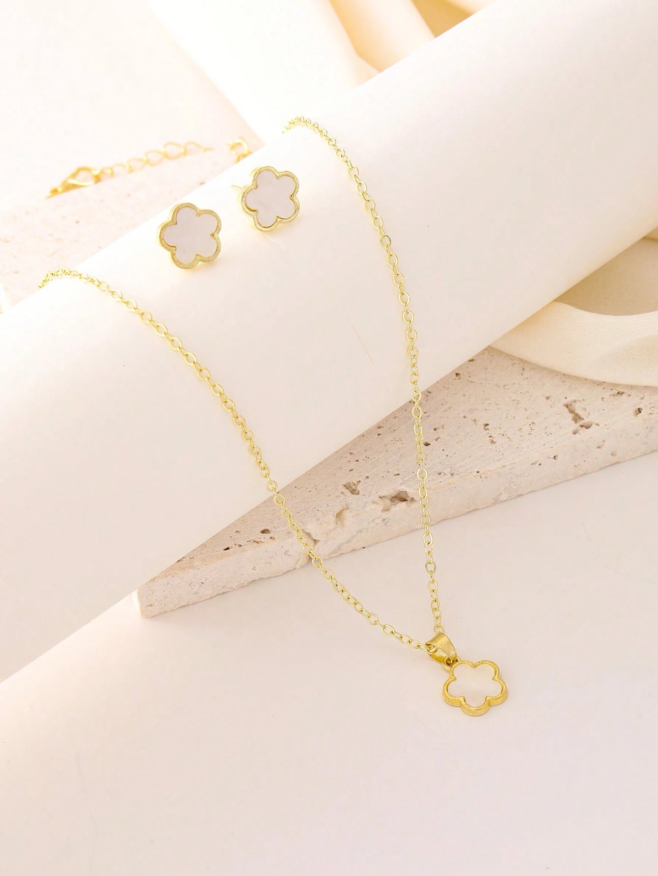 Lucky Flower Clover Necklace & Earrings