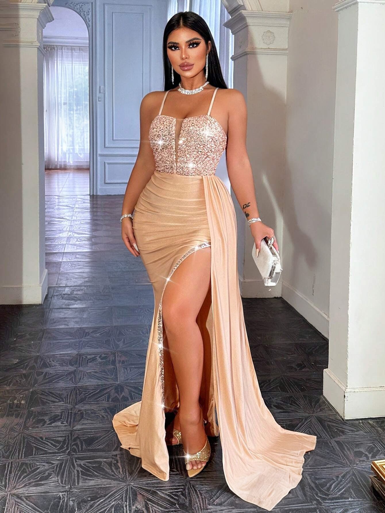 Elegant Spaghetti Strap Slim Fit Maxi Dress