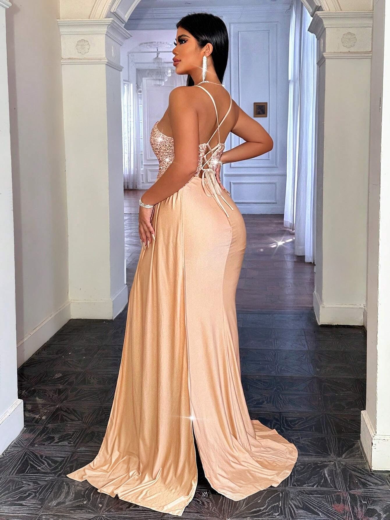 Elegant Spaghetti Strap Slim Fit Maxi Dress