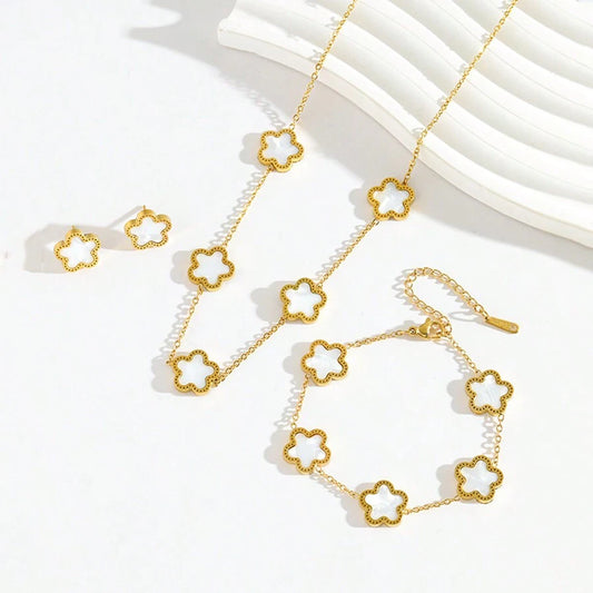 Clover Necklace Set