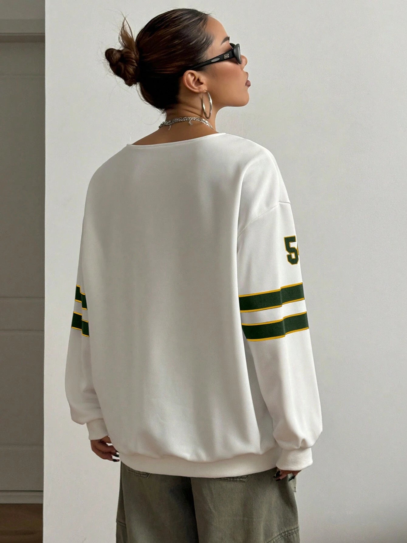 Faven White sweatshirt with the number 54