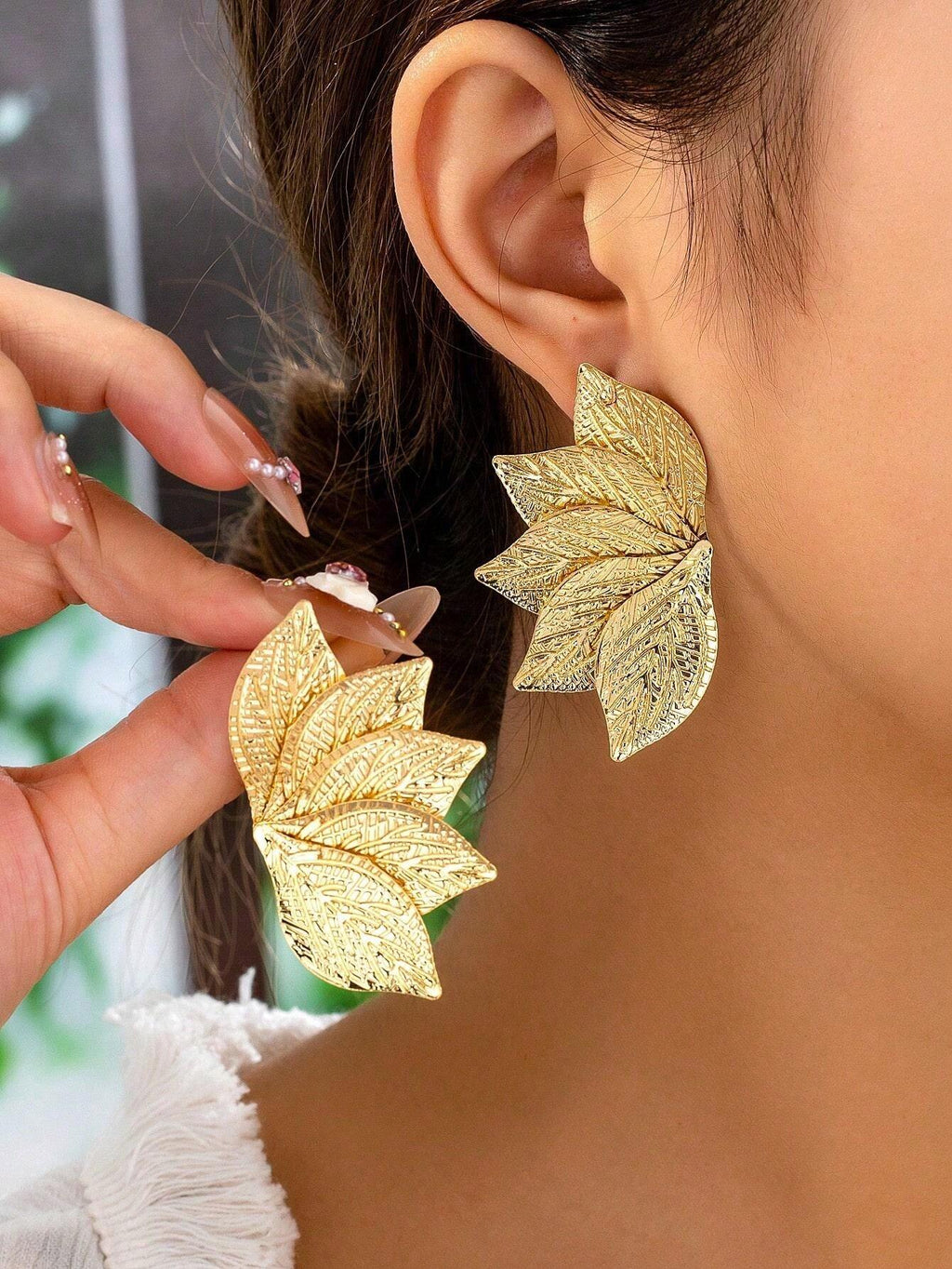 Elegant Textured Leaf Earrings
