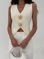 Sleeveless Side Slit Knit Top Hem