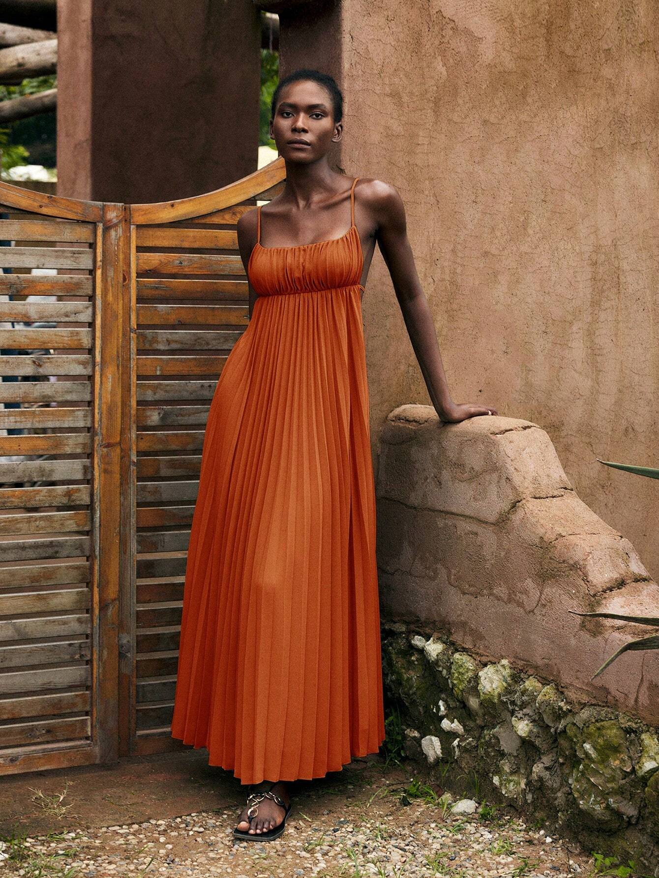 Minimalist Sleeveless Bohemian Dress