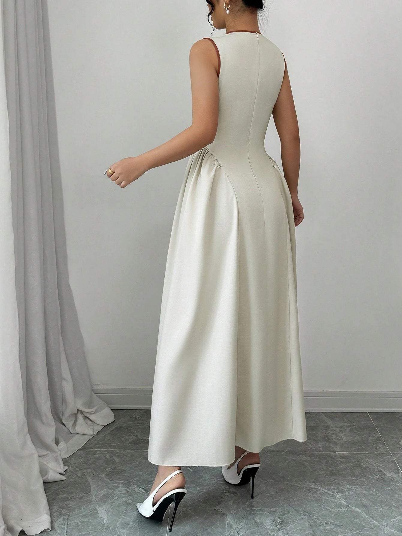 Elegant Hollow Neck Tie Bow Dress