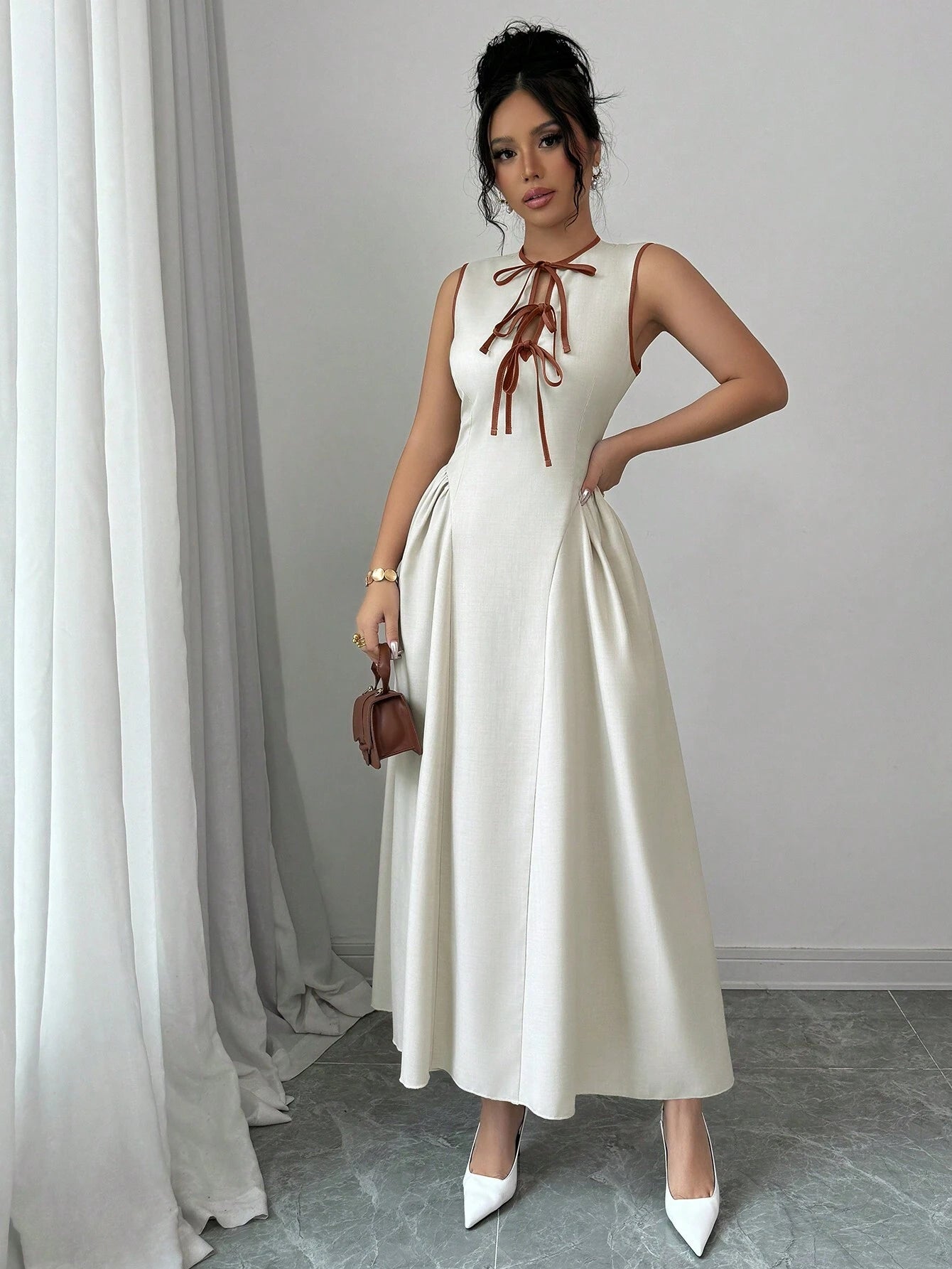 Elegant Hollow Neck Tie Bow Dress