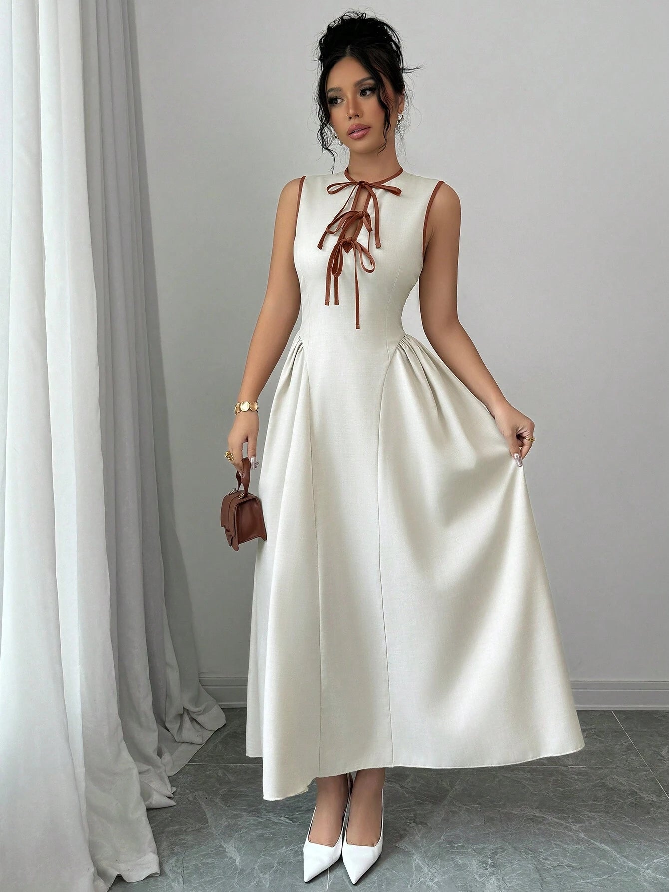 Elegant Hollow Neck Tie Bow Dress