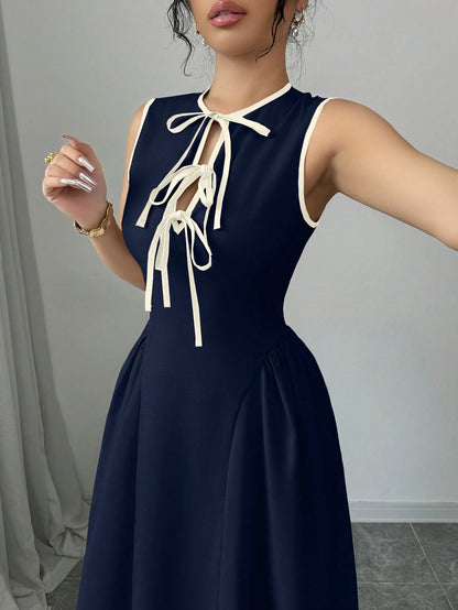 Elegant Hollow Neck Tie Bow Dress