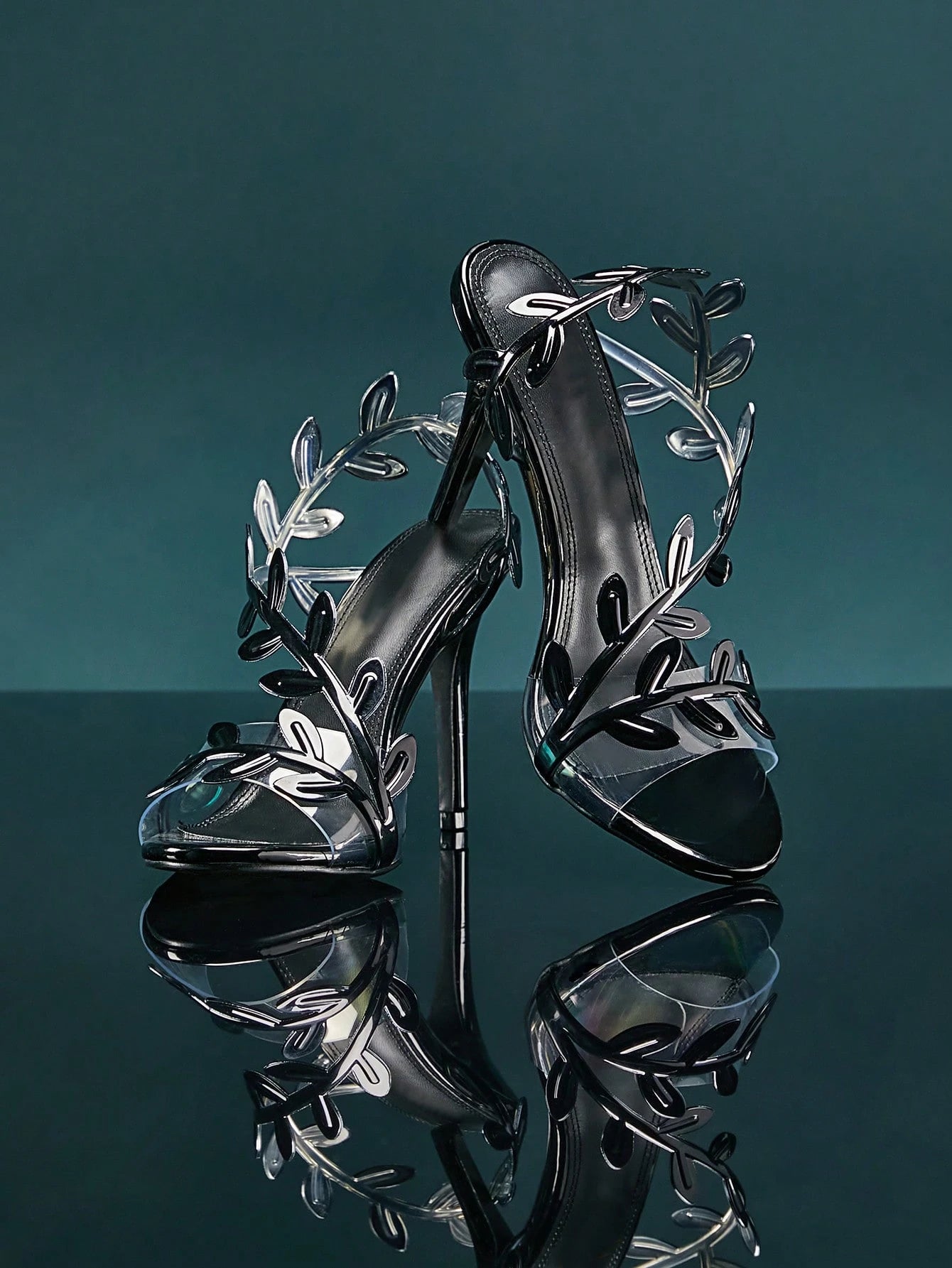 Refined Leaf Hollowed Out Stiletto Sandals