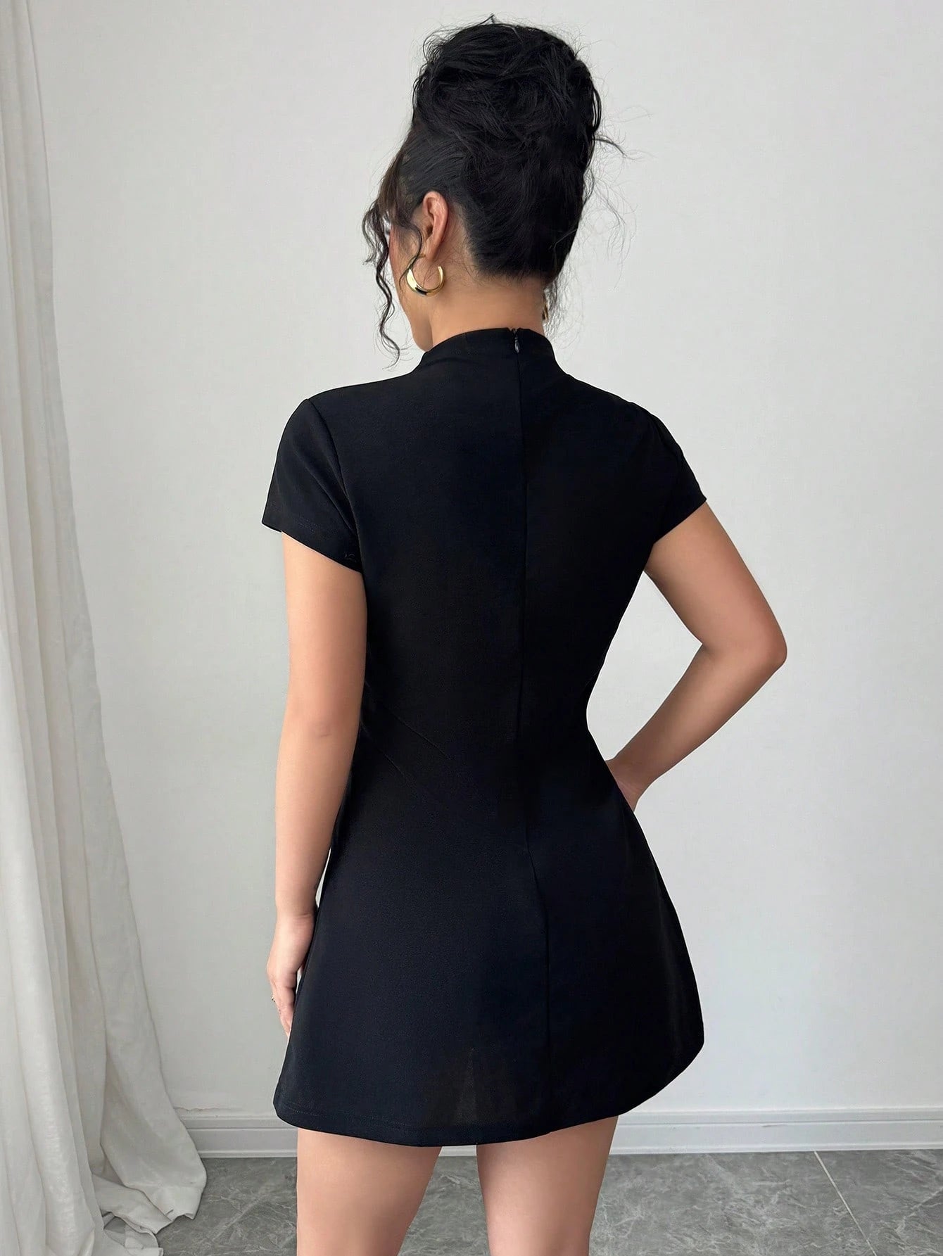 Slim Fit Elegant Mini Dress