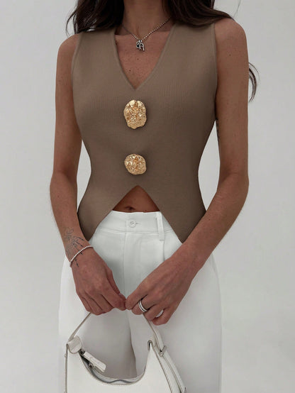 Sleeveless Side Slit Knit Top Hem