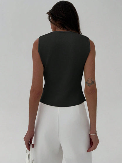 Sleeveless Side Slit Knit Top Hem