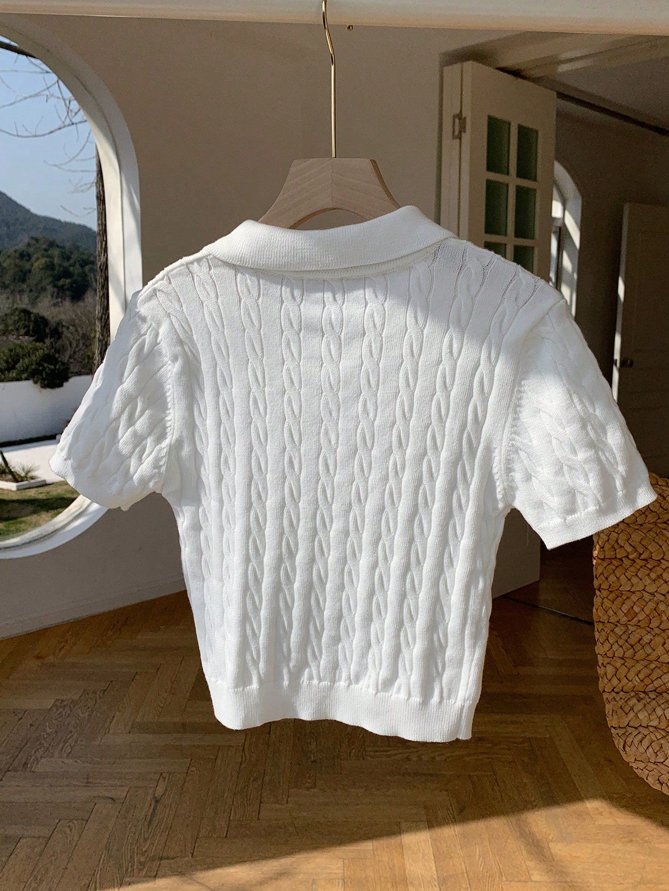 Casual Embroidery Detail Short Sleeve Knit Top