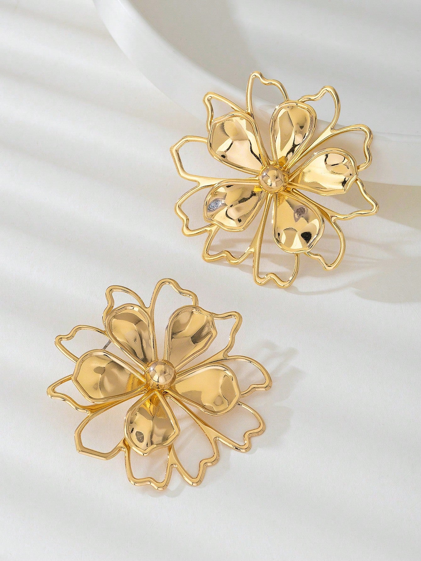 Hollow Out Double Layer Flower Earrings