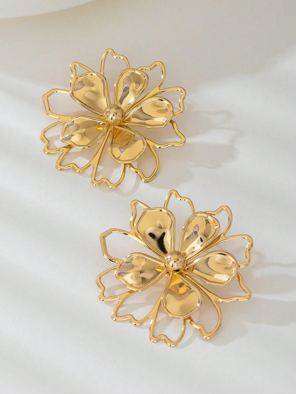 Hollow Out Double Layer Flower Earrings