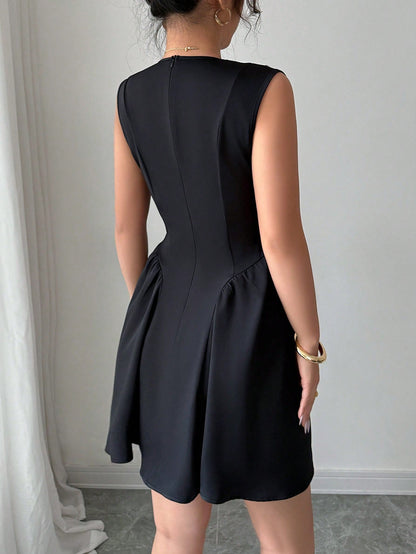 Contrast Floral V-Neck Sleeveless Dress