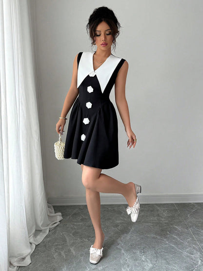 Contrast Floral V-Neck Sleeveless Dress