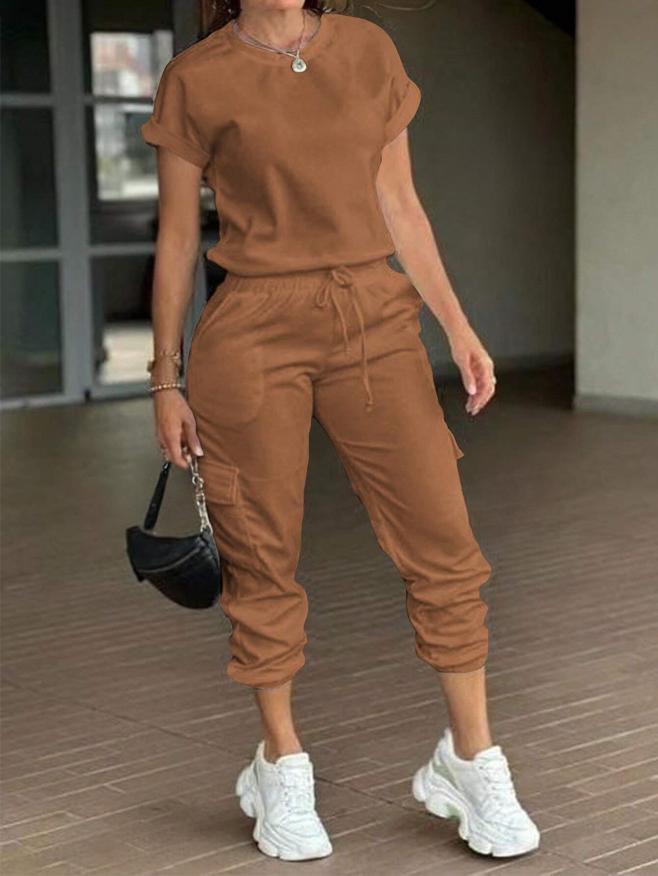 Round Neck And Pants Set