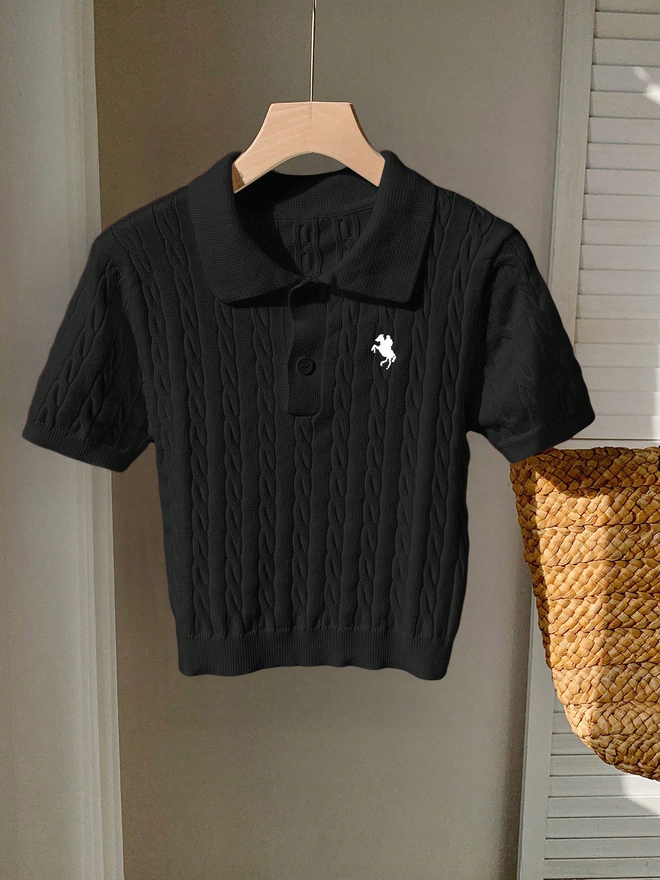 Casual Embroidery Detail Short Sleeve Knit Top