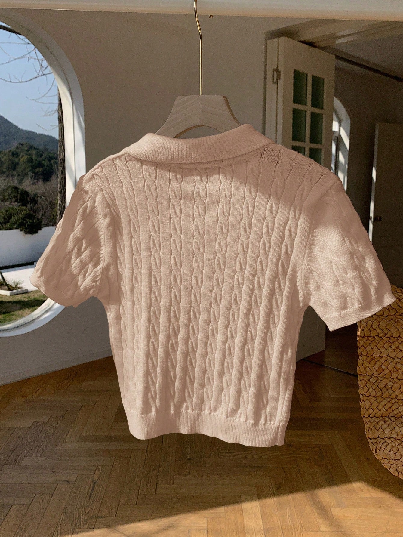 Casual Embroidery Detail Short Sleeve Knit Top