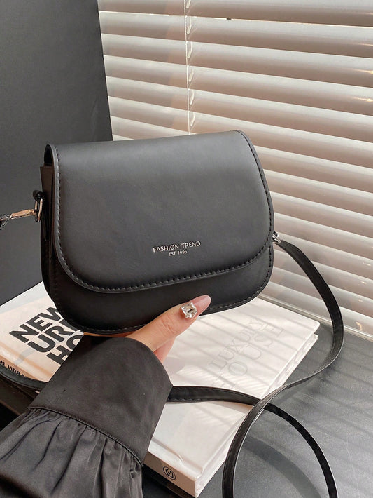 Simple Half-Circle Saddle Crossbody Bag