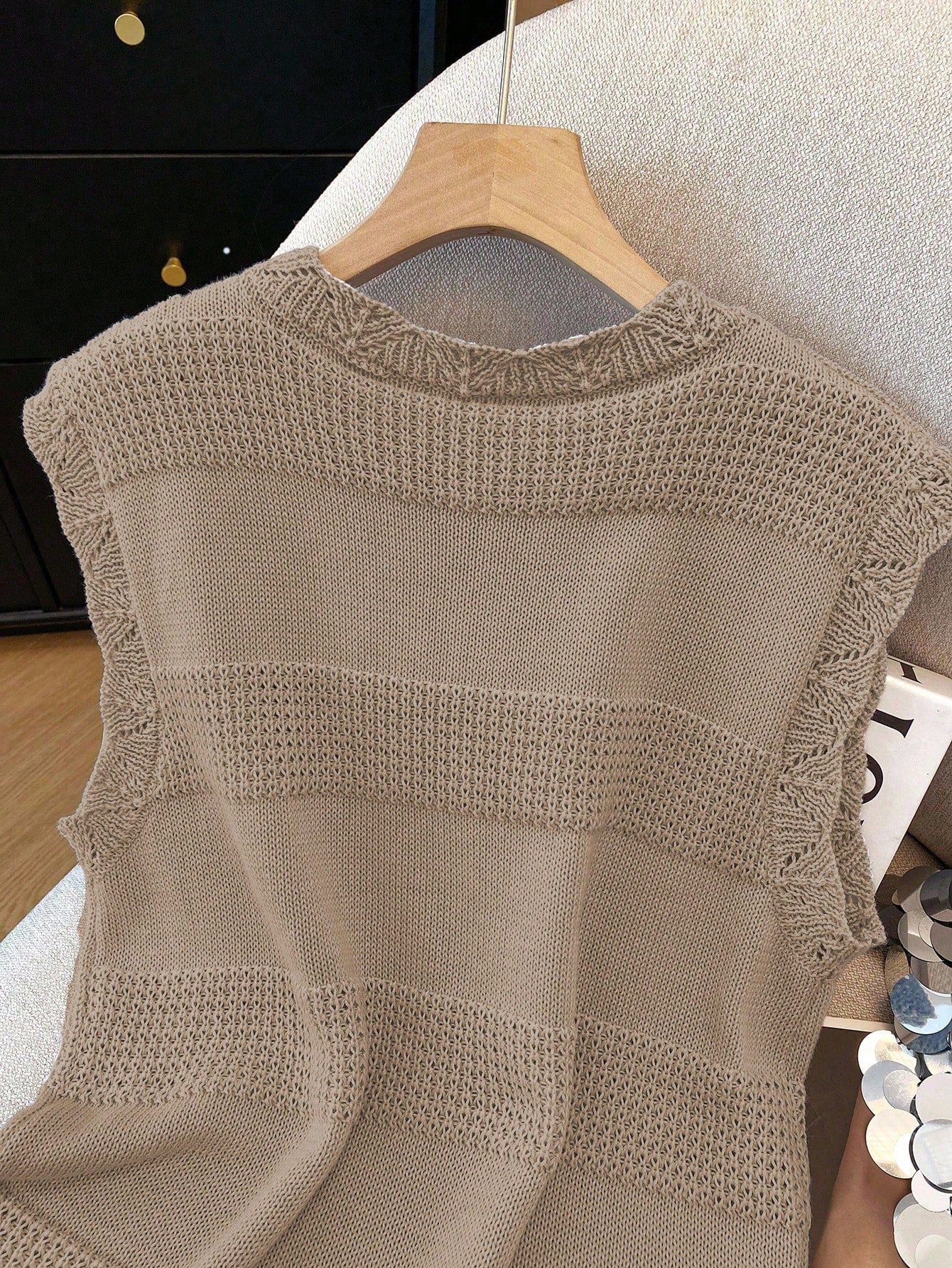 Textured Patchwork Shell Trim Fringed Hem Knit Tank Top