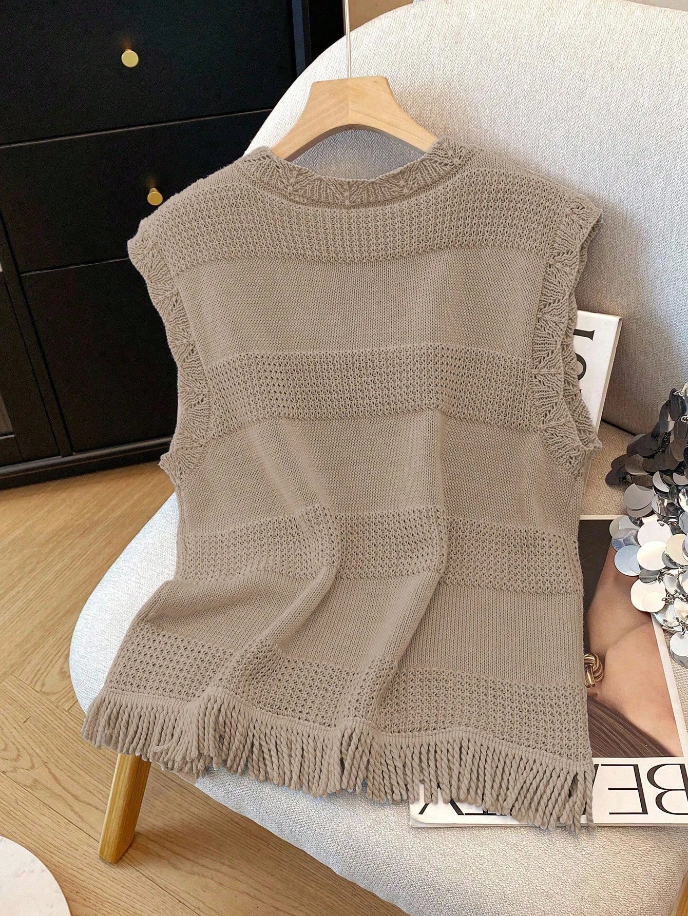 Textured Patchwork Shell Trim Fringed Hem Knit Tank Top