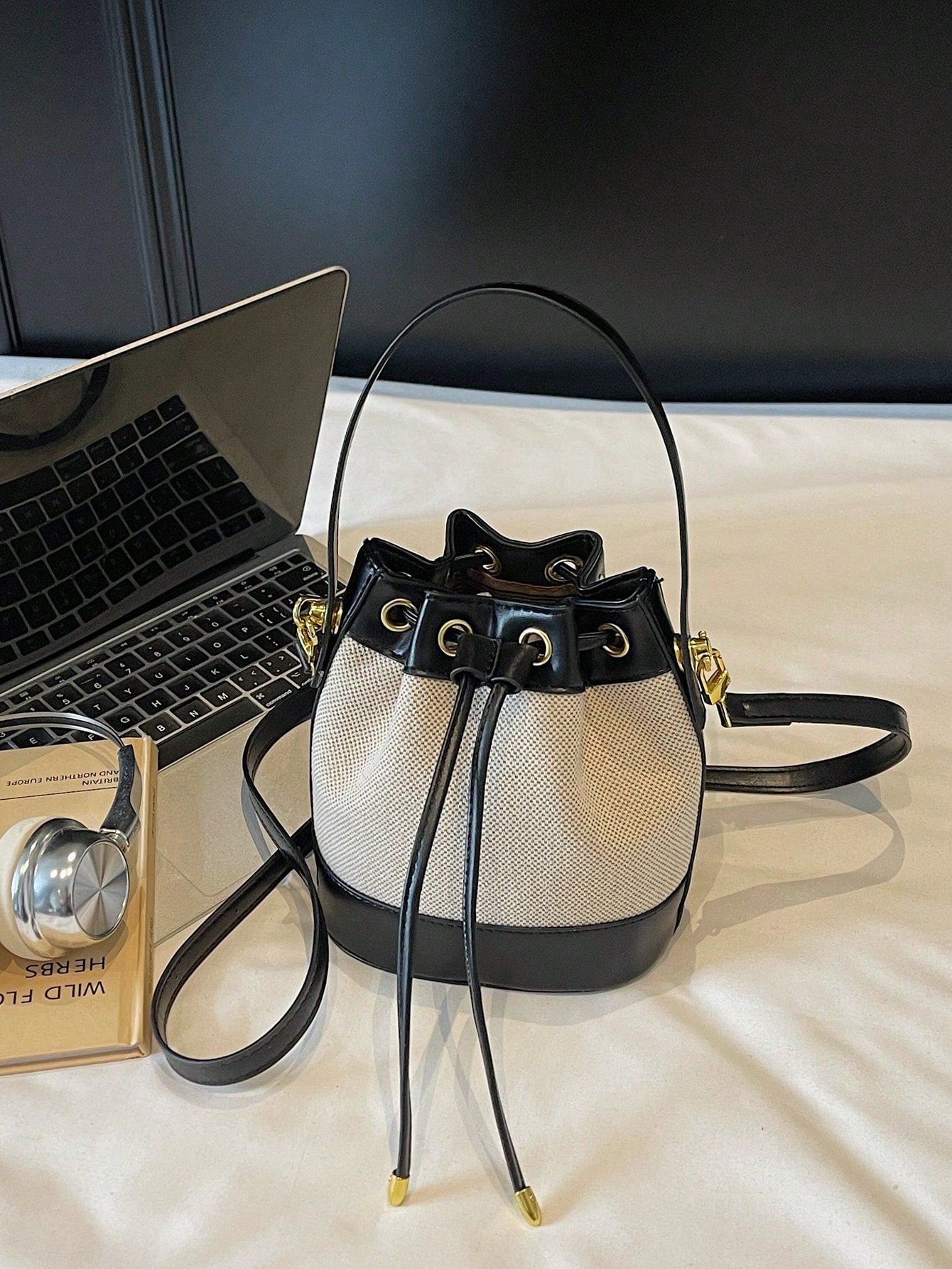 Bucket Straw Woven Shoulder Bag