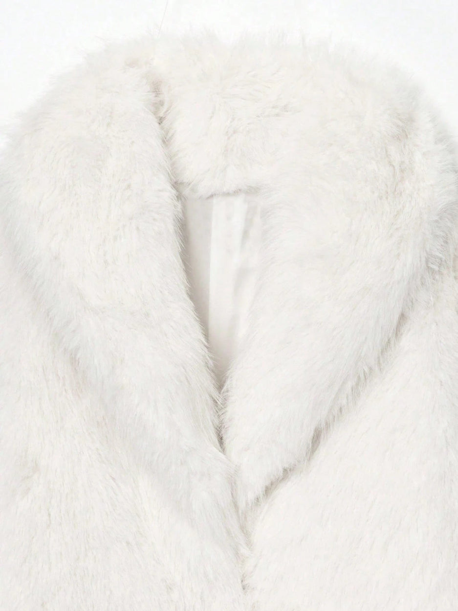 Close-up of white fur texture