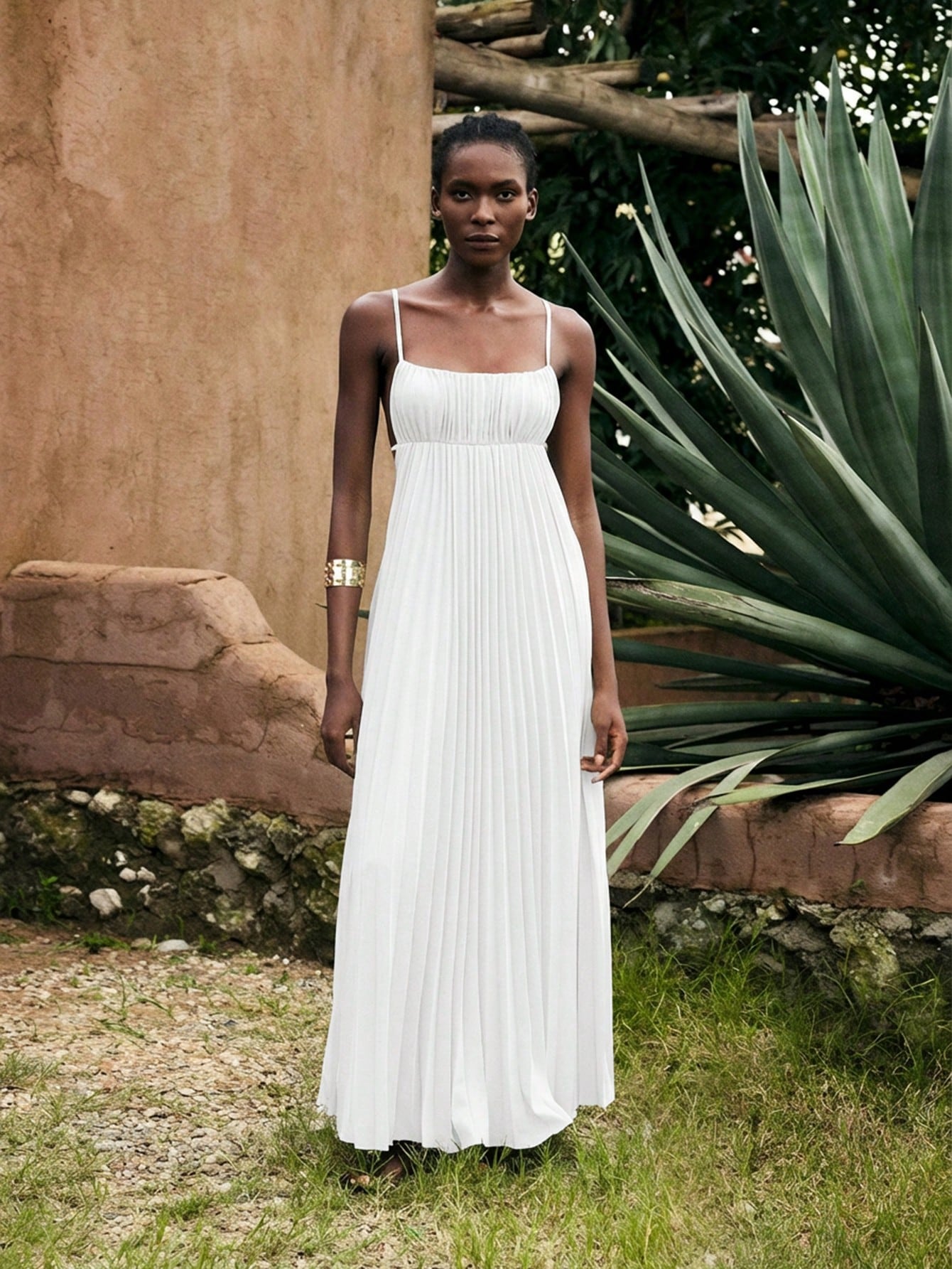 Minimalist Sleeveless Bohemian Dress