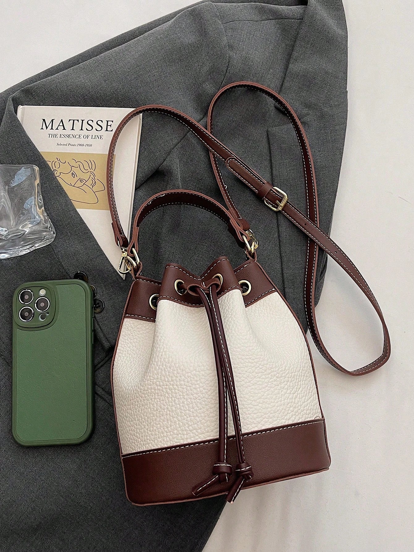 Bucket Straw Woven Shoulder Bag
