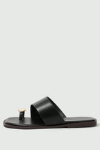 The Sculptural Toe-Ring Slide