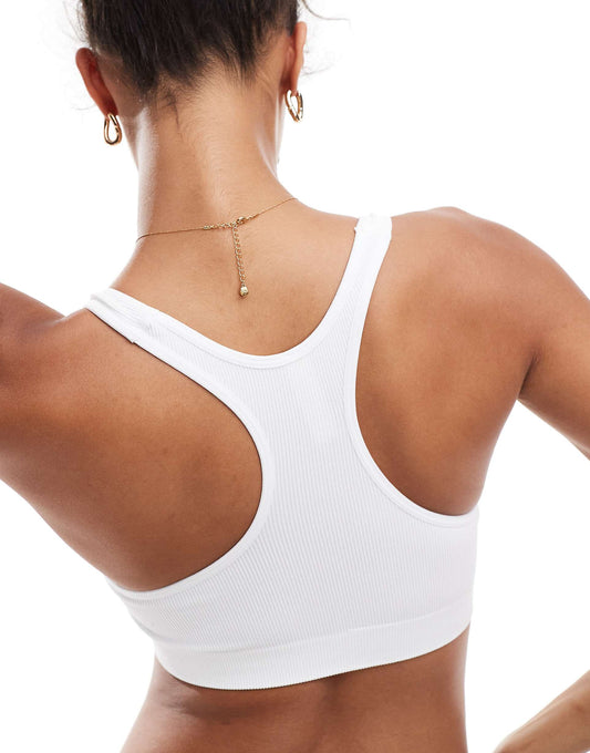 Cross Back Sports Bra.
