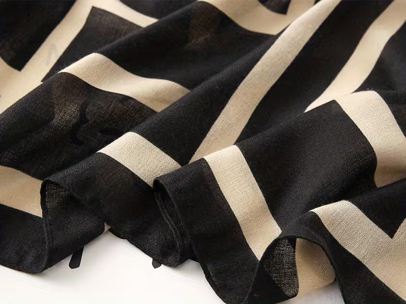 Elegant Geometric Scarf