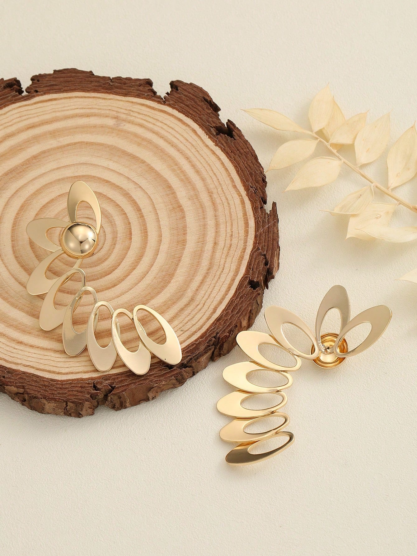Lady Popular Fashion Earrings