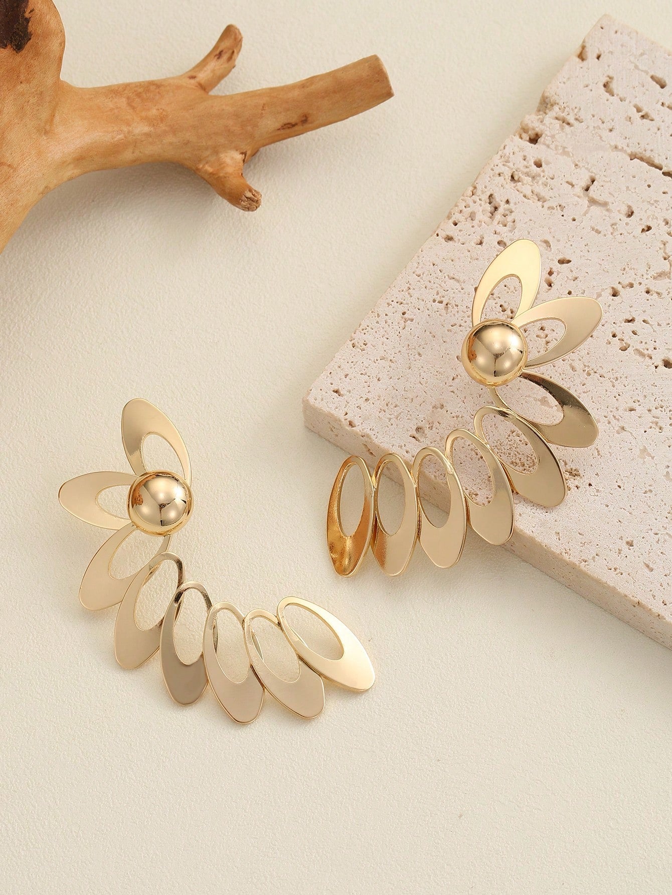 Lady Popular Fashion Earrings