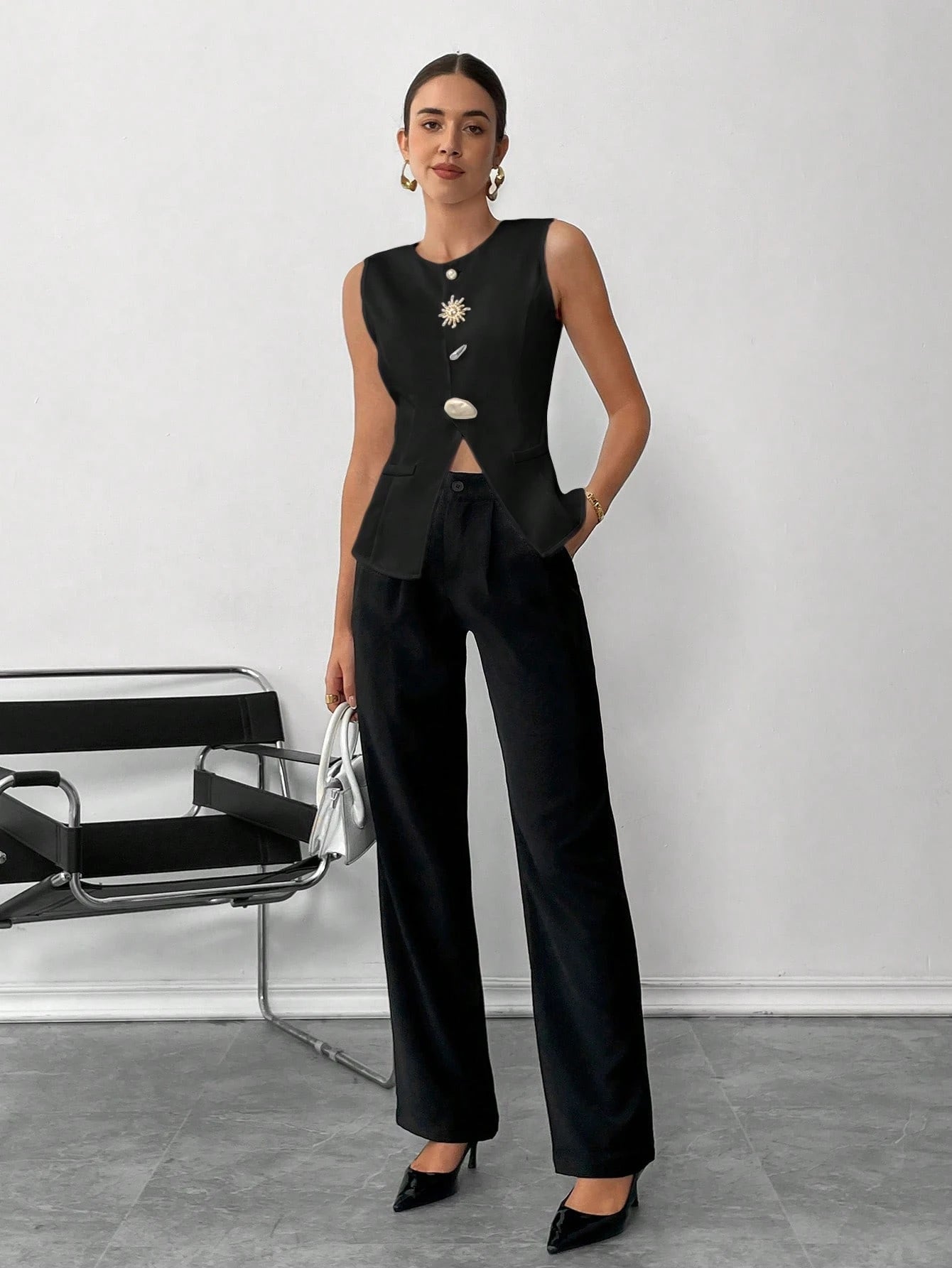 Round Neck Sleeveless Metal Buckle Vest
